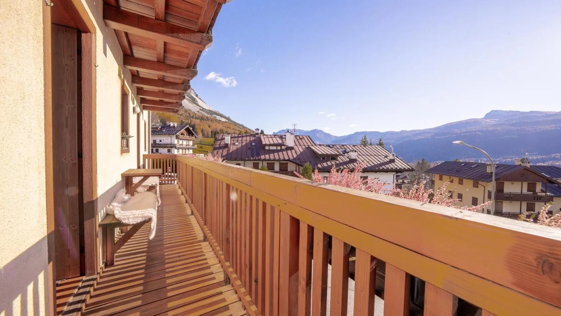 Nevesole Chalet - Charming Flat Near Dolomiti Ski Slopes San Vito di Cadore Italy