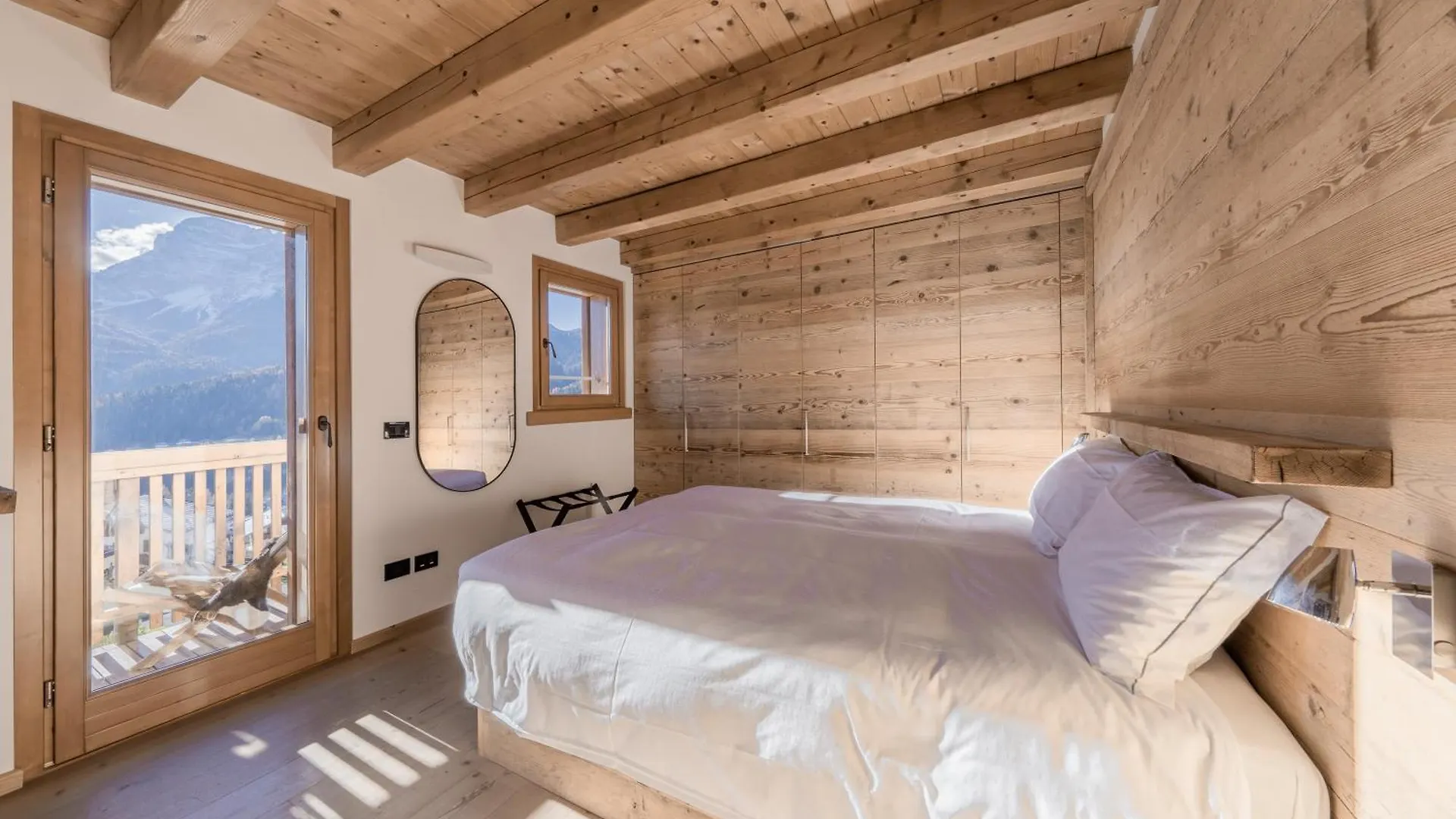 Nevesole Chalet - Charming Flat Near Dolomiti Ski Slopes San Vito di Cadore Italy