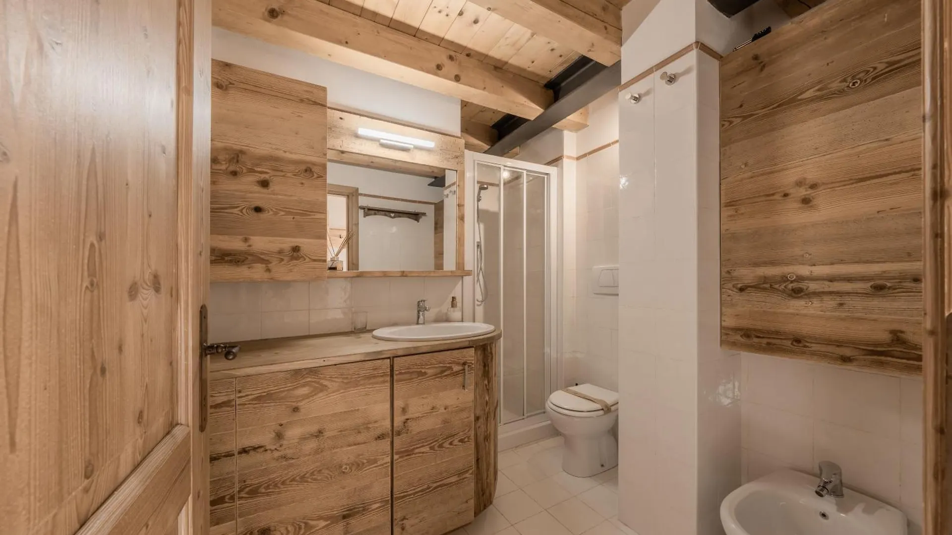 Nevesole Chalet - Charming Flat Near Dolomiti Ski Slopes San Vito di Cadore